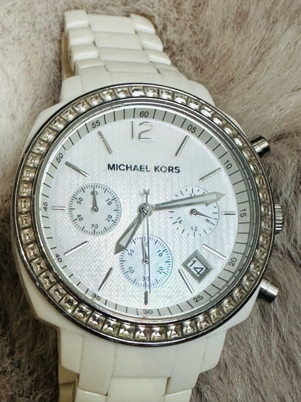 Michael Kors White and Silver Chronograph Watch Mother Pearl MK5079 - Picture 3 of 12